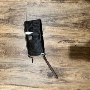 Black and White Fur Wristlet